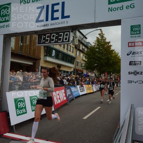 20.09.2026 - PSD Bank Halbmarathon LAZAROV Photography http://msf.ph/oto/10553094 20.09.2026 11:59:38 Ziel 1093, 1098, 1279, 2085, 2208, 2439, 2670, 2736, 3066, 3390, 3771, 3772, 3800, 4711 meine-sportfotos.de