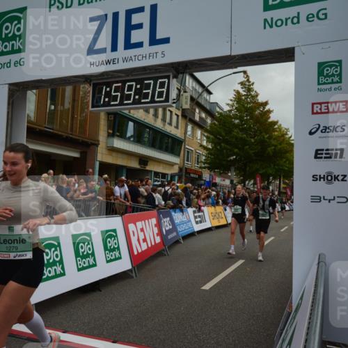 20.09.2026 - PSD Bank Halbmarathon LAZAROV Photography http://msf.ph/oto/10553096 20.09.2026 11:59:38 Ziel 1093, 1098, 1279, 2085, 2208, 2439, 2670, 2736, 3066, 3390, 3771, 3772, 3800, 4711 meine-sportfotos.de