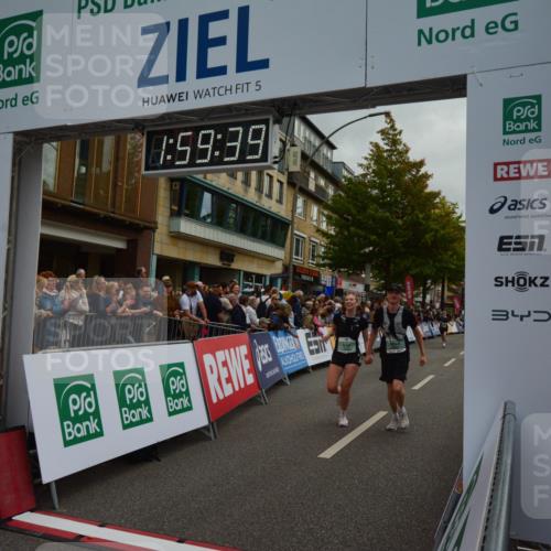 20.09.2026 - PSD Bank Halbmarathon LAZAROV Photography http://msf.ph/oto/10553099 20.09.2026 11:59:38 Ziel 1093, 1098, 1279, 2085, 2208, 2439, 2670, 2736, 3066, 3390, 3771, 3772, 3800, 4711 meine-sportfotos.de
