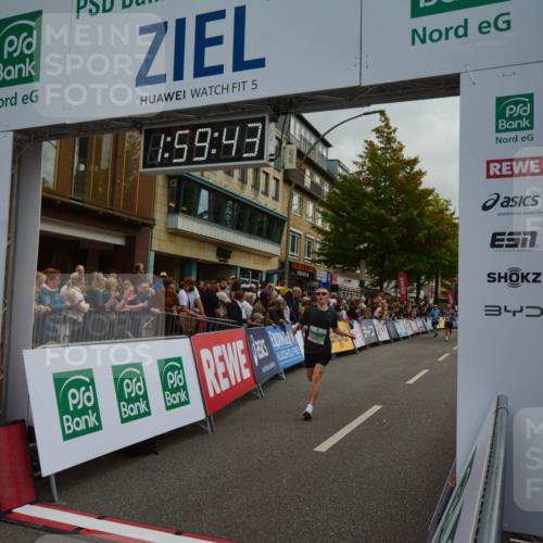 20.09.2026 - PSD Bank Halbmarathon LAZAROV Photography http://msf.ph/oto/10553111 20.09.2026 11:59:42 Ziel 1265, 1279, 2168, 2170, 2208, 2439, 2670, 3390, 3578, 3800, 4493, 4494, 4495, 4711 meine-sportfotos.de
