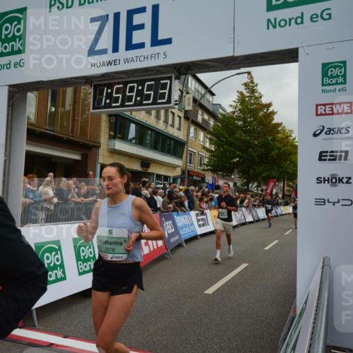 20.09.2026 - PSD Bank Halbmarathon LAZAROV Photography http://msf.ph/oto/10553134 20.09.2026 11:59:52 Ziel 1112, 1265, 1454, 2168, 2170, 2470, 3578, 3800, 4493, 4494, 4495, 4670 meine-sportfotos.de