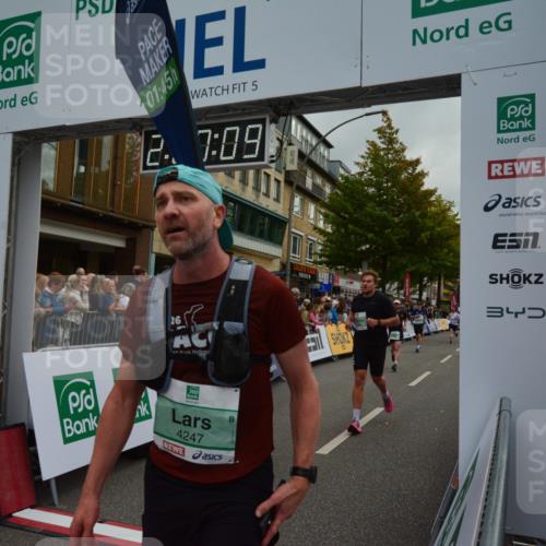 20.09.2026 - PSD Bank Halbmarathon LAZAROV Photography http://msf.ph/oto/10553174 20.09.2026 12:00:09 Ziel 1788, 1927, 2186, 2238, 2676, 2693, 3146, 3550, 4583, 4670 meine-sportfotos.de