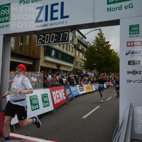 20.09.2026 - PSD Bank Halbmarathon LAZAROV Photography http://msf.ph/oto/10553197 20.09.2026 12:00:16 Ziel 1788, 1927, 2228, 2338, 2676, 2693, 3024, 3146, 3550, 3566, 3812, 4321, 4583, 4704, 4741 meine-sportfotos.de