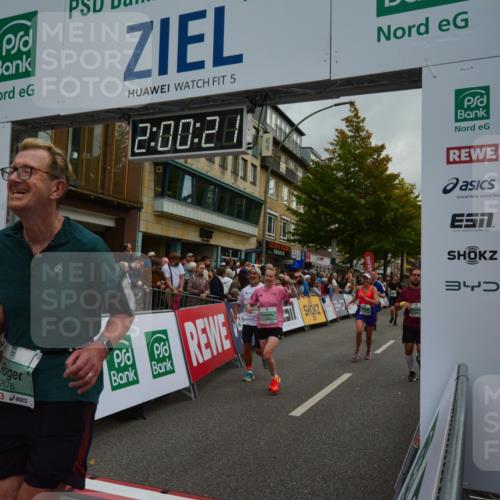 20.09.2026 - PSD Bank Halbmarathon LAZAROV Photography http://msf.ph/oto/10553212 20.09.2026 12:00:20 Ziel 1788, 2228, 2338, 2676, 3024, 3550, 3566, 3812, 4321, 4583, 4704, 4741 meine-sportfotos.de