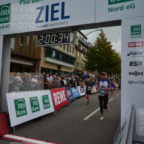 20.09.2026 - PSD Bank Halbmarathon LAZAROV Photography http://msf.ph/oto/10553245 20.09.2026 12:00:34 Ziel 1018, 1100, 1334, 1660, 2742, 2757, 3124, 3489, 3661, 3980, 4095, 4265, 4696 meine-sportfotos.de