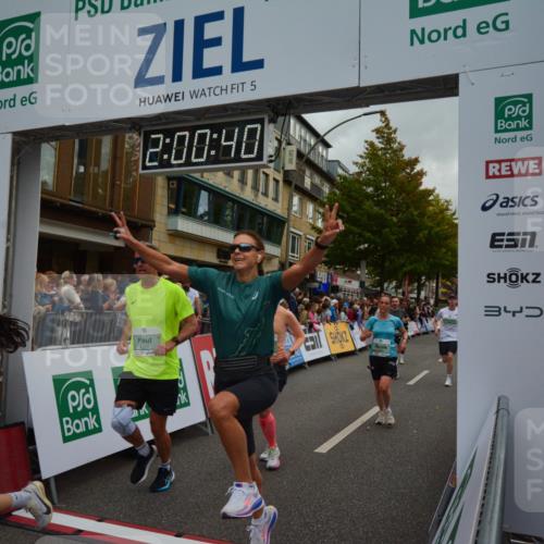 20.09.2026 - PSD Bank Halbmarathon LAZAROV Photography http://msf.ph/oto/10553268 20.09.2026 12:00:39 Ziel 1018, 1100, 1334, 1660, 2194, 2742, 2757, 2938, 2986, 3124, 3489, 3661, 3915, 3980, 4095, 4122, 4265, 4696 meine-sportfotos.de