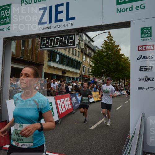 20.09.2026 - PSD Bank Halbmarathon LAZAROV Photography http://msf.ph/oto/10553278 20.09.2026 12:00:41 Ziel 1018, 1100, 1334, 1660, 2194, 2757, 2938, 2986, 3124, 3489, 3661, 3915, 3980, 4122, 4265, 4696 meine-sportfotos.de