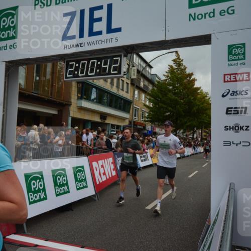 20.09.2026 - PSD Bank Halbmarathon LAZAROV Photography http://msf.ph/oto/10553279 20.09.2026 12:00:41 Ziel 1018, 1100, 1334, 1660, 2194, 2757, 2938, 2986, 3124, 3489, 3661, 3915, 3980, 4122, 4265, 4696 meine-sportfotos.de