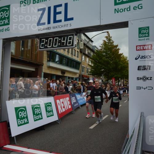 20.09.2026 - PSD Bank Halbmarathon LAZAROV Photography http://msf.ph/oto/10553291 20.09.2026 12:00:47 Ziel 1018, 1366, 1660, 2020, 2194, 2938, 2986, 3027, 3123, 3383, 3554, 3751, 3915, 3980, 4122, 4696 meine-sportfotos.de