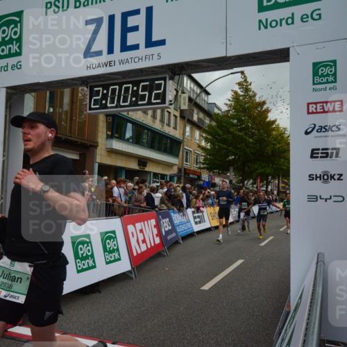 20.09.2026 - PSD Bank Halbmarathon LAZAROV Photography http://msf.ph/oto/10553302 20.09.2026 12:00:51 Ziel 1366, 2020, 2194, 2938, 2986, 3027, 3123, 3283, 3383, 3554, 3751, 3915, 4122 meine-sportfotos.de