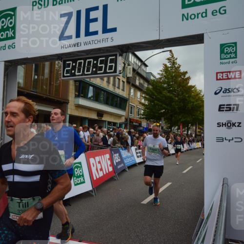 20.09.2026 - PSD Bank Halbmarathon LAZAROV Photography http://msf.ph/oto/10553314 20.09.2026 12:00:55 Ziel 1271, 1366, 1682, 2020, 2938, 3027, 3123, 3283, 3368, 3383, 3554, 3751, 4122 meine-sportfotos.de