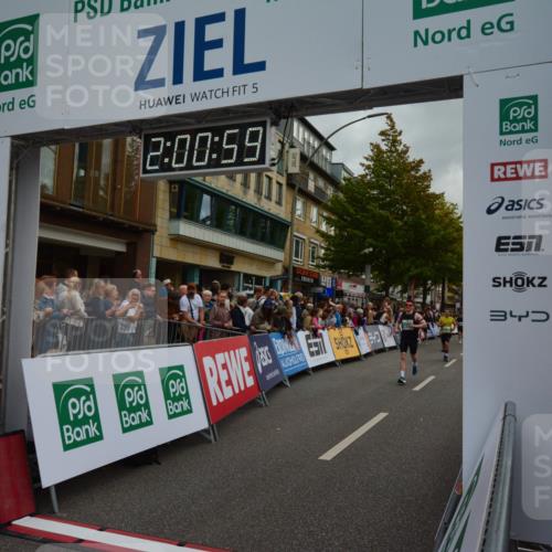 20.09.2026 - PSD Bank Halbmarathon LAZAROV Photography http://msf.ph/oto/10553325 20.09.2026 12:00:58 Ziel 1271, 1366, 1682, 2020, 2567, 3027, 3123, 3283, 3368, 3383, 3554, 3751, 4043, 4199 meine-sportfotos.de