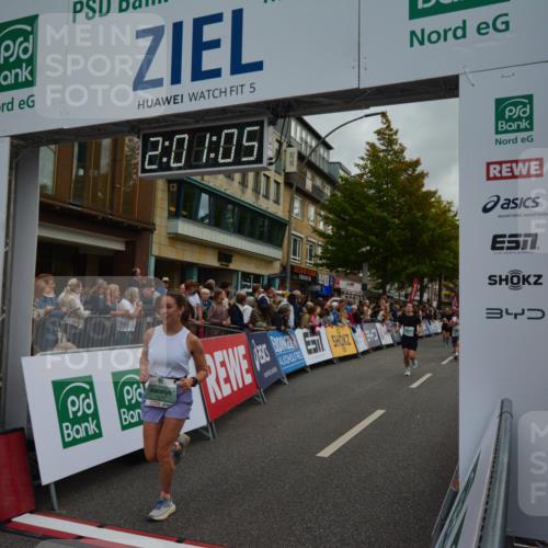 20.09.2026 - PSD Bank Halbmarathon LAZAROV Photography http://msf.ph/oto/10553337 20.09.2026 12:01:04 Ziel 1271, 1451, 1682, 1818, 2375, 2527, 2567, 3027, 3283, 3368, 3789, 4043, 4199 meine-sportfotos.de