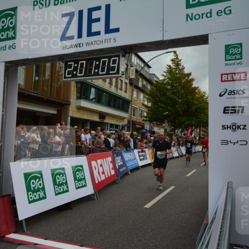 20.09.2026 - PSD Bank Halbmarathon LAZAROV Photography http://msf.ph/oto/10553345 20.09.2026 12:01:08 Ziel 1271, 1451, 1682, 1818, 2375, 2527, 2567, 3368, 3789, 4043, 4199 meine-sportfotos.de