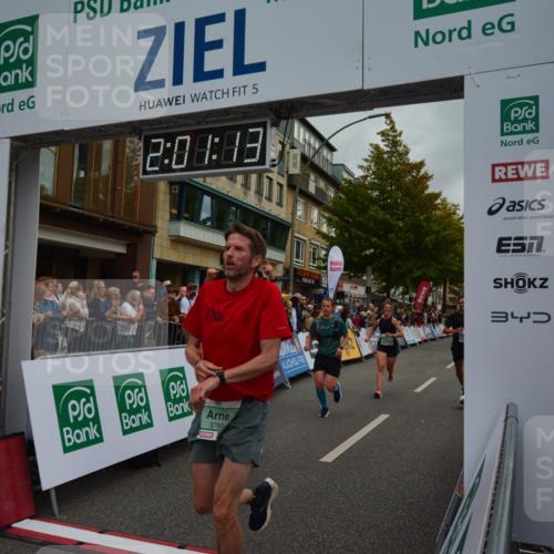 20.09.2026 - PSD Bank Halbmarathon LAZAROV Photography http://msf.ph/oto/10553355 20.09.2026 12:01:13 Ziel 1027, 1451, 1641, 1818, 1928, 2174, 2375, 2494, 2527, 2567, 2661, 3789, 4043, 4199, 4334 meine-sportfotos.de