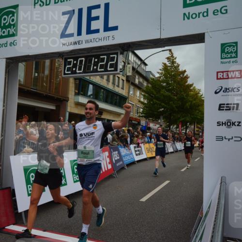 20.09.2026 - PSD Bank Halbmarathon LAZAROV Photography http://msf.ph/oto/10553368 20.09.2026 12:01:21 Ziel 1027, 1641, 1818, 1928, 1999, 2142, 2174, 2375, 2383, 2494, 2527, 2661, 2748, 3271, 3492, 4334 meine-sportfotos.de