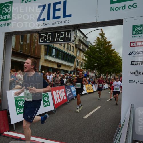 20.09.2026 - PSD Bank Halbmarathon LAZAROV Photography http://msf.ph/oto/10553376 20.09.2026 12:01:23 Ziel 1027, 1328, 1382, 1641, 1928, 1933, 1999, 2142, 2174, 2189, 2383, 2494, 2661, 2748, 3271, 3446, 3492, 4334 meine-sportfotos.de