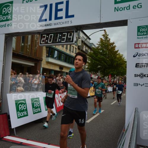 20.09.2026 - PSD Bank Halbmarathon LAZAROV Photography http://msf.ph/oto/10553415 20.09.2026 12:01:34 Ziel 1142, 1227, 1328, 1382, 1393, 1689, 1933, 1999, 2169, 2189, 2383, 2397, 3148, 3161, 3271, 3399, 3446, 3492, 3862, 4707 meine-sportfotos.de