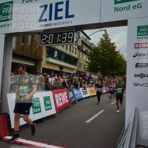 20.09.2026 - PSD Bank Halbmarathon LAZAROV Photography http://msf.ph/oto/10553434 20.09.2026 12:01:39 Ziel 1142, 1153, 1227, 1257, 1328, 1382, 1393, 1689, 1933, 2169, 2189, 2383, 2397, 3148, 3161, 3218, 3399, 3446, 3862, 4089, 4707 meine-sportfotos.de
