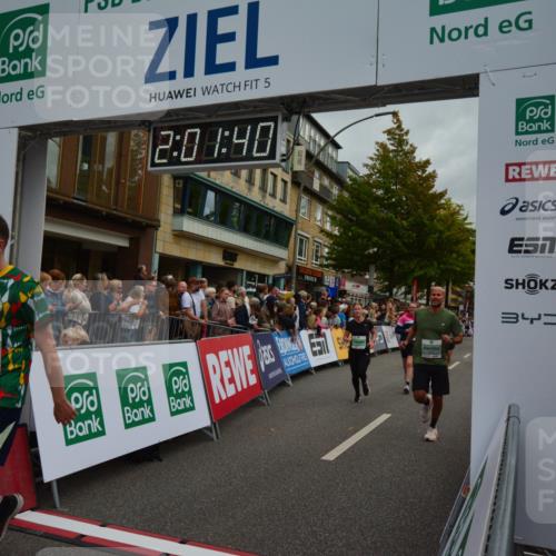 20.09.2026 - PSD Bank Halbmarathon LAZAROV Photography http://msf.ph/oto/10553437 20.09.2026 12:01:39 Ziel 1142, 1153, 1227, 1257, 1328, 1382, 1393, 1689, 1933, 2169, 2189, 2383, 2397, 3148, 3161, 3218, 3399, 3446, 3862, 4089, 4707 meine-sportfotos.de