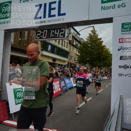 20.09.2026 - PSD Bank Halbmarathon LAZAROV Photography http://msf.ph/oto/10553443 20.09.2026 12:01:41 Ziel 1142, 1153, 1227, 1257, 1328, 1382, 1393, 1607, 1689, 2169, 2397, 2806, 3148, 3161, 3218, 3302, 3399, 3446, 3862, 4089, 4549, 4707 meine-sportfotos.de