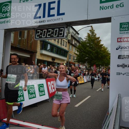 20.09.2026 - PSD Bank Halbmarathon LAZAROV Photography http://msf.ph/oto/10553500 20.09.2026 12:02:03 Ziel 1585, 1926, 2486, 2489, 2865, 2881, 2947, 2995, 3007, 3135, 3179, 3458, 3485, 3536, 3557, 3704, 3705, 3793, 4167, 4574, 4646, 4719 meine-sportfotos.de