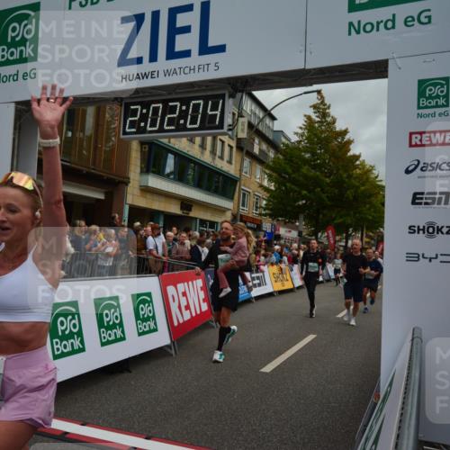 20.09.2026 - PSD Bank Halbmarathon LAZAROV Photography http://msf.ph/oto/10553503 20.09.2026 12:02:03 Ziel 1585, 1926, 2486, 2489, 2865, 2881, 2947, 2995, 3007, 3135, 3179, 3458, 3485, 3536, 3557, 3704, 3705, 3793, 4167, 4574, 4646, 4719 meine-sportfotos.de