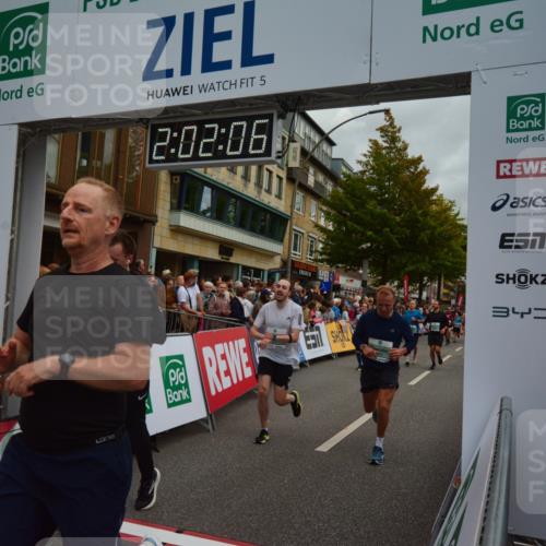 20.09.2026 - PSD Bank Halbmarathon LAZAROV Photography http://msf.ph/oto/10553513 20.09.2026 12:02:06 Ziel 1585, 1926, 2486, 2489, 2865, 2881, 2947, 3007, 3135, 3179, 3458, 3536, 3557, 3704, 3705, 3793, 4167, 4574, 4719 meine-sportfotos.de