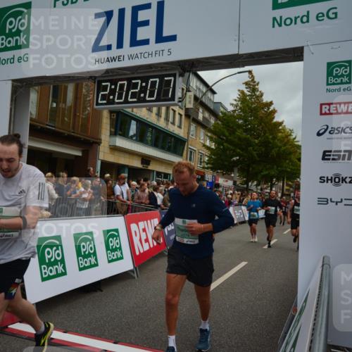 20.09.2026 - PSD Bank Halbmarathon LAZAROV Photography http://msf.ph/oto/10553519 20.09.2026 12:02:07 Ziel 1585, 1926, 2486, 2489, 2865, 2881, 2947, 3007, 3135, 3179, 3458, 3536, 3557, 3704, 3705, 3793, 4167, 4574, 4719 meine-sportfotos.de