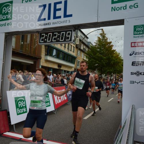 20.09.2026 - PSD Bank Halbmarathon LAZAROV Photography http://msf.ph/oto/10553521 20.09.2026 12:02:09 Ziel 1486, 1585, 1926, 2077, 2486, 2489, 2865, 2881, 2947, 3007, 3135, 3179, 3458, 3536, 3557, 3704, 3705, 3793, 4068, 4167, 4574, 4719 meine-sportfotos.de