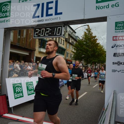 20.09.2026 - PSD Bank Halbmarathon LAZAROV Photography http://msf.ph/oto/10553524 20.09.2026 12:02:09 Ziel 1486, 1585, 1926, 2077, 2486, 2489, 2865, 2881, 2947, 3007, 3135, 3179, 3458, 3536, 3557, 3704, 3705, 3793, 4068, 4167, 4574, 4719 meine-sportfotos.de