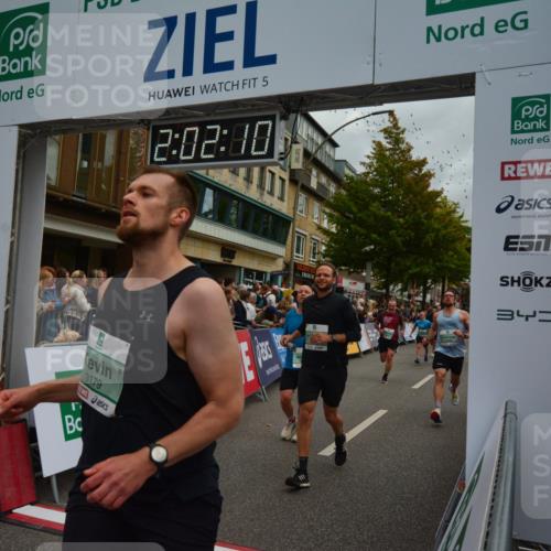 20.09.2026 - PSD Bank Halbmarathon LAZAROV Photography http://msf.ph/oto/10553525 20.09.2026 12:02:09 Ziel 1486, 1585, 1926, 2077, 2486, 2489, 2865, 2881, 2947, 3007, 3135, 3179, 3458, 3536, 3557, 3704, 3705, 3793, 4068, 4167, 4574, 4719 meine-sportfotos.de
