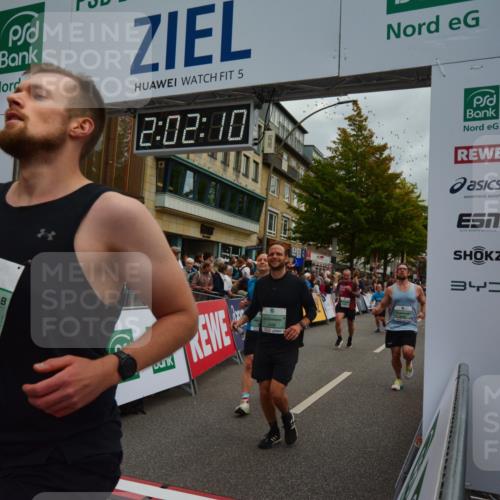 20.09.2026 - PSD Bank Halbmarathon LAZAROV Photography http://msf.ph/oto/10553526 20.09.2026 12:02:09 Ziel 1486, 1585, 1926, 2077, 2486, 2489, 2865, 2881, 2947, 3007, 3135, 3179, 3458, 3536, 3557, 3704, 3705, 3793, 4068, 4167, 4574, 4719 meine-sportfotos.de