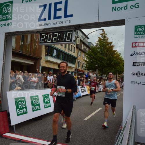 20.09.2026 - PSD Bank Halbmarathon LAZAROV Photography http://msf.ph/oto/10553527 20.09.2026 12:02:10 Ziel 1072, 1486, 1585, 1926, 2077, 2486, 2489, 2865, 2947, 3007, 3179, 3458, 3536, 3557, 3704, 3705, 3793, 4068, 4167, 4574, 4719 meine-sportfotos.de