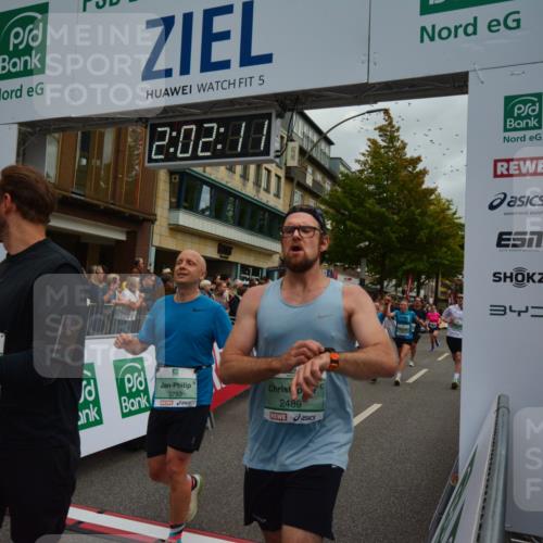 20.09.2026 - PSD Bank Halbmarathon LAZAROV Photography http://msf.ph/oto/10553532 20.09.2026 12:02:11 Ziel 1072, 1250, 1486, 1585, 1926, 2077, 2486, 2489, 2865, 2947, 3179, 3458, 3536, 3557, 3704, 3705, 3793, 4068, 4167, 4574, 4719 meine-sportfotos.de