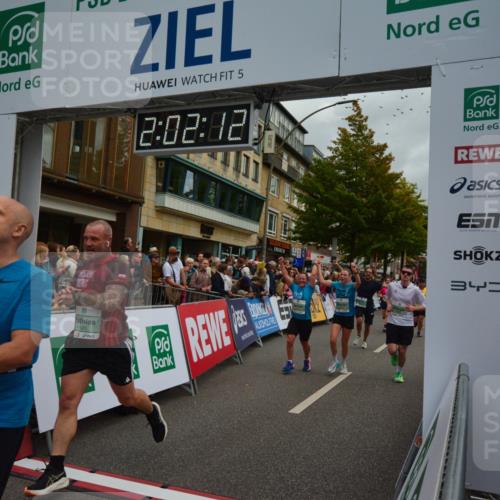20.09.2026 - PSD Bank Halbmarathon LAZAROV Photography http://msf.ph/oto/10553534 20.09.2026 12:02:12 Ziel 1072, 1250, 1486, 1585, 1926, 2077, 2486, 2489, 2865, 2947, 3179, 3458, 3536, 3557, 3704, 3705, 3793, 4068, 4574, 4719 meine-sportfotos.de