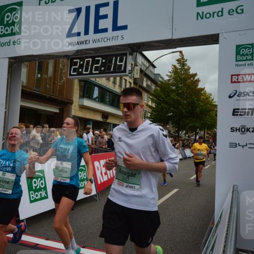 20.09.2026 - PSD Bank Halbmarathon LAZAROV Photography http://msf.ph/oto/10553543 20.09.2026 12:02:13 Ziel 1072, 1250, 1486, 1585, 1926, 2077, 2486, 2489, 3179, 3458, 3536, 3557, 3704, 3705, 3793, 4068, 4574, 4719 meine-sportfotos.de
