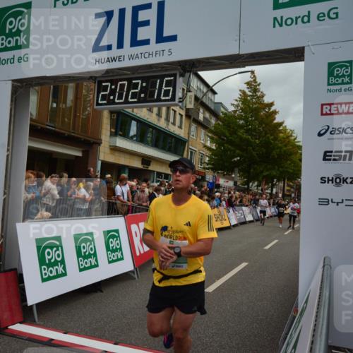 20.09.2026 - PSD Bank Halbmarathon LAZAROV Photography http://msf.ph/oto/10553551 20.09.2026 12:02:15 Ziel 1072, 1126, 1250, 1486, 1585, 1926, 2077, 2395, 2486, 2489, 3179, 3458, 3536, 3557, 3704, 3705, 3793, 4068, 4114, 4115, 4719, 4794 meine-sportfotos.de