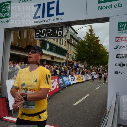 20.09.2026 - PSD Bank Halbmarathon LAZAROV Photography http://msf.ph/oto/10553553 20.09.2026 12:02:16 Ziel 1072, 1126, 1250, 1340, 1486, 1585, 1926, 2077, 2395, 2486, 2489, 3458, 3536, 3557, 3704, 3705, 3793, 4068, 4114, 4115, 4485, 4794 meine-sportfotos.de