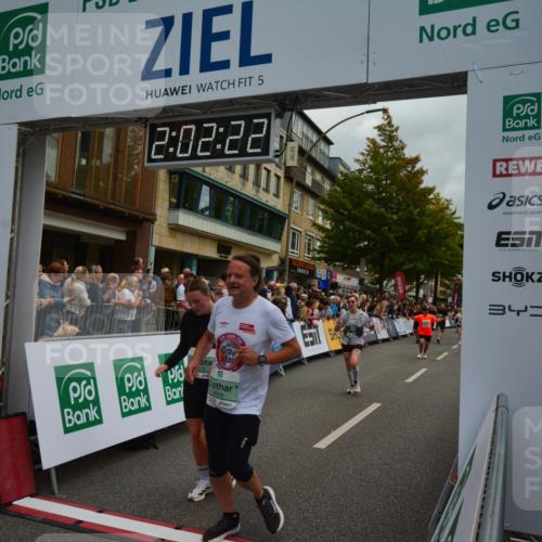 20.09.2026 - PSD Bank Halbmarathon LAZAROV Photography http://msf.ph/oto/10553560 20.09.2026 12:02:21 Ziel 1072, 1126, 1250, 1340, 1486, 1497, 1507, 1926, 2077, 2088, 2395, 2968, 3536, 4068, 4114, 4115, 4485, 4580, 4794 meine-sportfotos.de