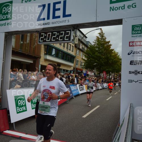 20.09.2026 - PSD Bank Halbmarathon LAZAROV Photography http://msf.ph/oto/10553561 20.09.2026 12:02:22 Ziel 1072, 1126, 1250, 1340, 1486, 1497, 1507, 2077, 2088, 2395, 2968, 4068, 4114, 4115, 4485, 4580, 4794 meine-sportfotos.de