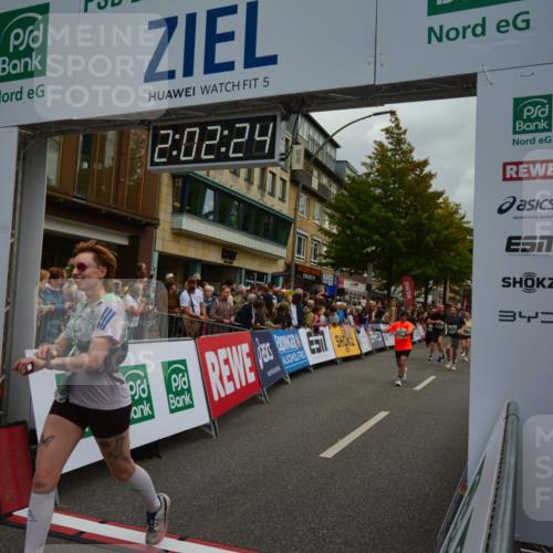 20.09.2026 - PSD Bank Halbmarathon LAZAROV Photography http://msf.ph/oto/10553569 20.09.2026 12:02:23 Ziel 1072, 1126, 1250, 1340, 1403, 1486, 1497, 1507, 2077, 2088, 2395, 2968, 4068, 4114, 4115, 4485, 4580, 4794 meine-sportfotos.de
