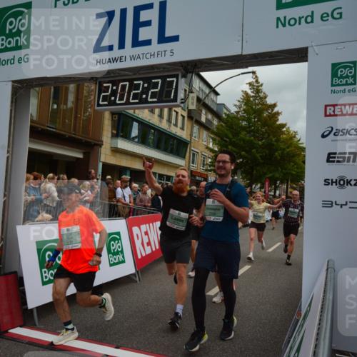 20.09.2026 - PSD Bank Halbmarathon LAZAROV Photography http://msf.ph/oto/10553575 20.09.2026 12:02:26 Ziel 1072, 1126, 1250, 1340, 1403, 1486, 1497, 1507, 1586, 2077, 2084, 2088, 2395, 2817, 2818, 2968, 3240, 4068, 4114, 4115, 4485, 4580, 4794 meine-sportfotos.de