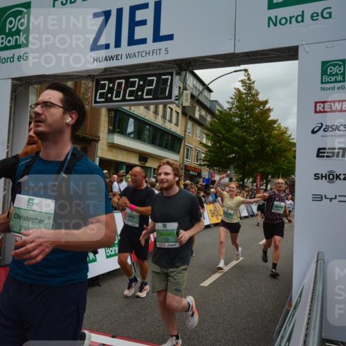 20.09.2026 - PSD Bank Halbmarathon LAZAROV Photography http://msf.ph/oto/10553579 20.09.2026 12:02:27 Ziel 1072, 1126, 1250, 1340, 1403, 1486, 1497, 1507, 1586, 2077, 2084, 2088, 2395, 2817, 2818, 2968, 3240, 4068, 4114, 4115, 4485, 4580, 4794 meine-sportfotos.de