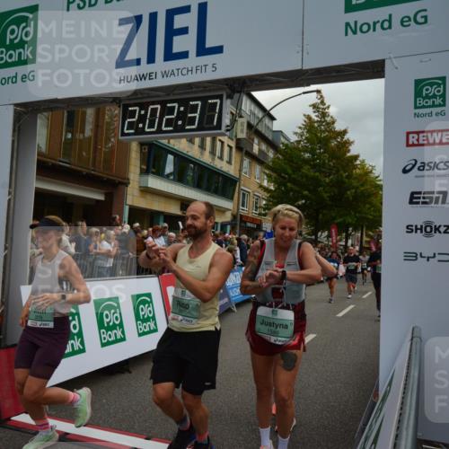 20.09.2026 - PSD Bank Halbmarathon LAZAROV Photography http://msf.ph/oto/10553615 20.09.2026 12:02:36 Ziel 1247, 1403, 1497, 1507, 1586, 1718, 1895, 2084, 2088, 2105, 2817, 2818, 3109, 3240, 3310, 3332, 3354, 3609, 4547, 4565, 4568, 4580 meine-sportfotos.de