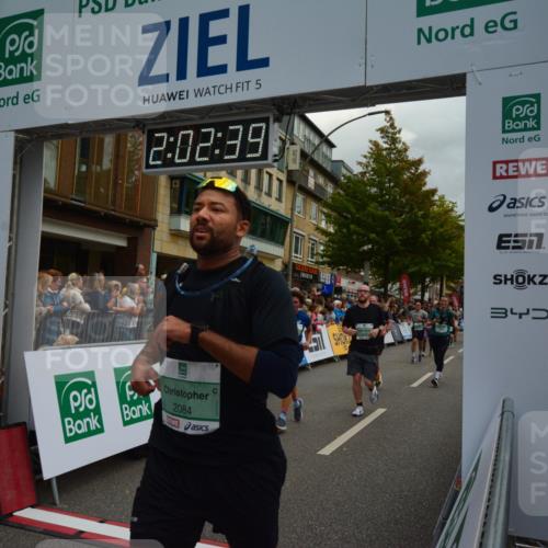 20.09.2026 - PSD Bank Halbmarathon LAZAROV Photography http://msf.ph/oto/10553623 20.09.2026 12:02:39 Ziel 1247, 1403, 1586, 1665, 1718, 1895, 2084, 2089, 2105, 2788, 2817, 2818, 3109, 3240, 3310, 3332, 3354, 3609, 4547, 4565, 4568 meine-sportfotos.de