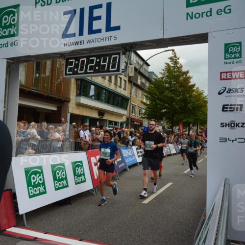 20.09.2026 - PSD Bank Halbmarathon LAZAROV Photography http://msf.ph/oto/10553626 20.09.2026 12:02:39 Ziel 1247, 1403, 1586, 1665, 1718, 1895, 2084, 2089, 2105, 2788, 2817, 2818, 3109, 3240, 3310, 3332, 3354, 3609, 4547, 4565, 4568 meine-sportfotos.de