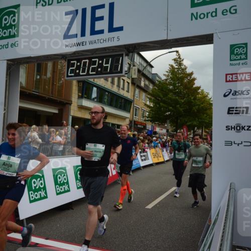 20.09.2026 - PSD Bank Halbmarathon LAZAROV Photography http://msf.ph/oto/10553629 20.09.2026 12:02:40 Ziel 1247, 1403, 1586, 1665, 1718, 1895, 2084, 2089, 2105, 2788, 2817, 2818, 3109, 3240, 3310, 3332, 3354, 3609, 4547, 4565, 4568 meine-sportfotos.de