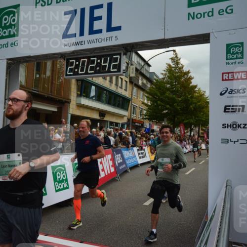 20.09.2026 - PSD Bank Halbmarathon LAZAROV Photography http://msf.ph/oto/10553632 20.09.2026 12:02:41 Ziel 1247, 1280, 1403, 1586, 1665, 1718, 1895, 2084, 2089, 2105, 2788, 2817, 2818, 3109, 3240, 3310, 3332, 3354, 3609, 4547, 4565, 4568 meine-sportfotos.de