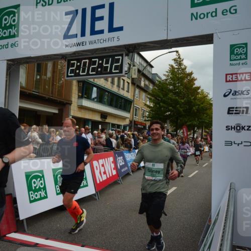 20.09.2026 - PSD Bank Halbmarathon LAZAROV Photography http://msf.ph/oto/10553633 20.09.2026 12:02:41 Ziel 1247, 1280, 1403, 1586, 1665, 1718, 1895, 2084, 2089, 2105, 2788, 2817, 2818, 3109, 3240, 3310, 3332, 3354, 3609, 4547, 4565, 4568 meine-sportfotos.de